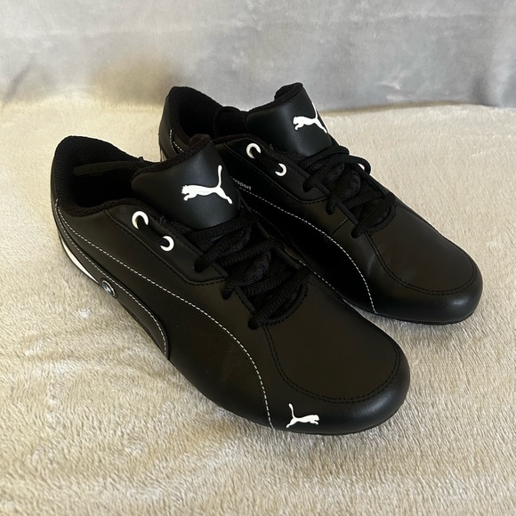 Puma BMW Motorsport low cut tennis shoe size 6. - Picture 8 of 10